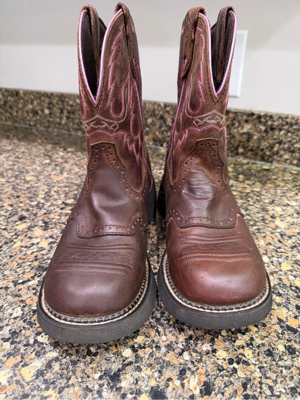 Justin ladies 9  Brown Western Pull-On Boots - Picture 6 of 9